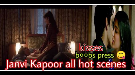 Janvi Kapoor Latest Hot Scenes। Janhvi Kapoor All Hot Scenes। Jahnvi Kapoor Kissing Scene। B Bs