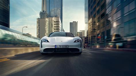 956436 Motion Blur Urban Electric Car Porsche Porsche Taycan Car Frontal View Street