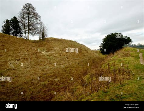 Old Sarum Hill Fort Hi Res Stock Photography And Images Alamy