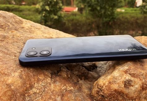 Spesifikasi Infinix Hot Ruang Teknisi