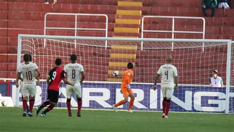 Universitario Vs Melgar En Vivo Cuesta Marcó Golazo Para El 1 0 Tras