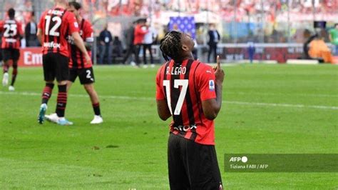 Hasil Liga Italia Gol Tunggal Leao Ke Gawang Fiorentina Bawa AC Milan