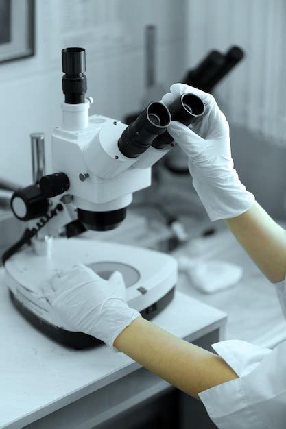 Premium Photo Scientific Microscope Lens Closeup In Laboratory