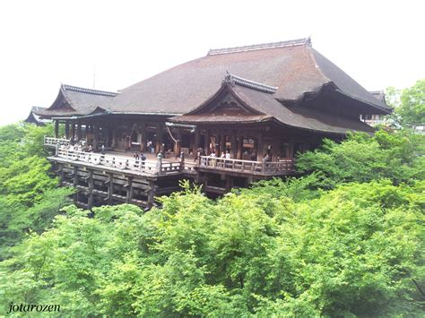 Footsteps - Jotaro's Travels: Sites : Kiyomizu-dera Temple, Kyoto, Japan