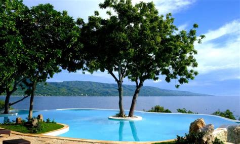 bluewater sumilon island resort philippines