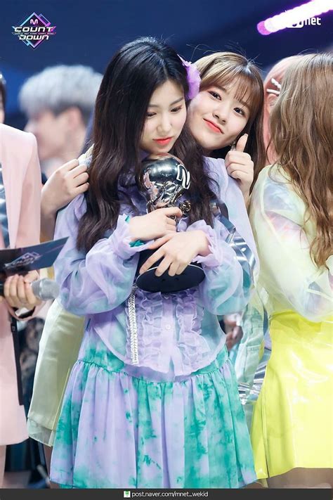 IZONE Hyewon YuJin 190411 Mcount down ウォン