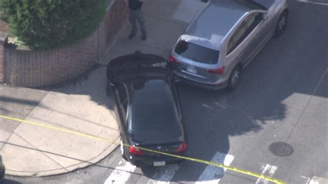 PHOTOS: Police chase leads to crash in S. Phila. - 6abc Philadelphia