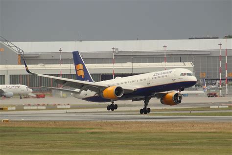 Icelandair TF ISR MSN 26248 Boeing 757 256 WL 23 06 2 Flickr