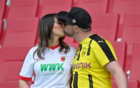 Bvb Besteht Meisterpr Fung In Augsburg Bayern Debakel Ist Perfekt