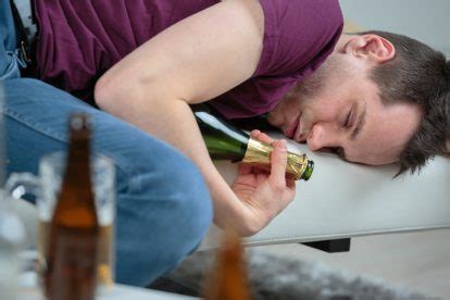 Help a Loved One With an Alcohol Intervention: What to Know & How to Prepare