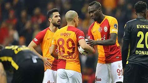 Galatasaray Da B Y K Ok Oyuncu Ile Yollar Ayr L Yor Spor Haberleri