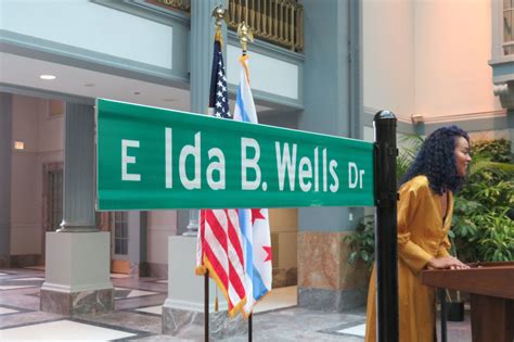 Congress Parkway Renamed For Civil Rights Leader Ida B Wells Curbed