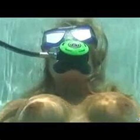 Underwater Scuba Masturbation Free Mature Masturbation Orgasm Porn Video Xhamster