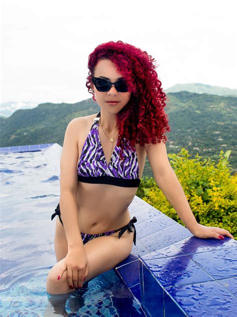 Piscina Nude Pics XHamster