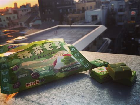 6 Delicious Japanese Matcha Chocolates