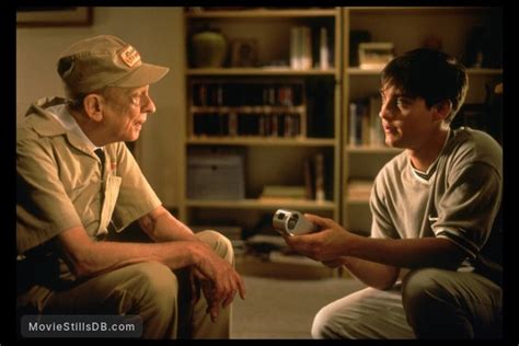 Pleasantville Publicity Still Of Tobey Maguire And Don Knotts