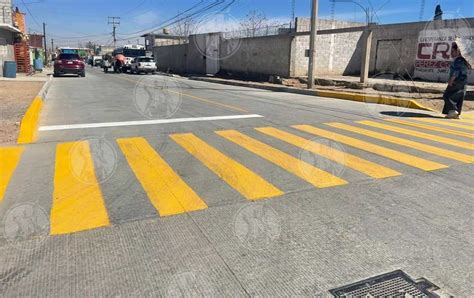 Entrega Alcalde Pavimentaci N De Calle Ruanda