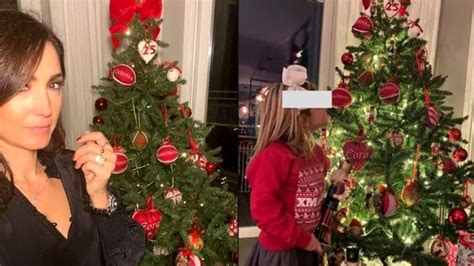 Caterina Balivo Con La Bellissima Figlia Cora Insieme A Fare Lalbero