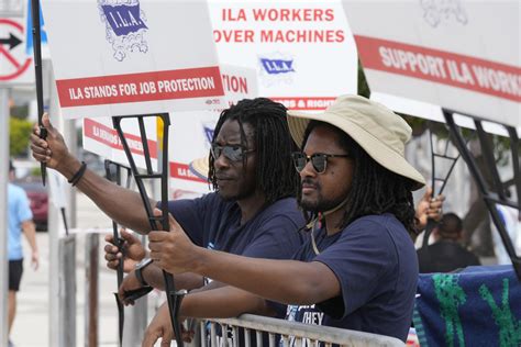 Huelga En Puertos De EEUU Trabajadores Portuarios Suspenden Su