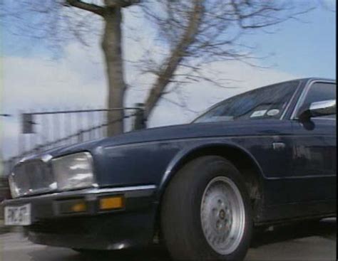 IMCDb Org Jaguar Sovereign XJ40 In Absolutely Fabulous 1992 2012