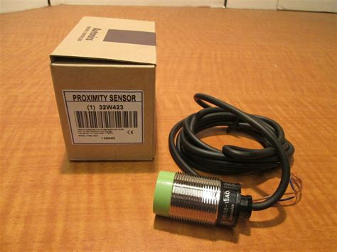 AUTONICS PR30 15AC Inductive Cylindrical Proximity Sensor 30mm 100 To