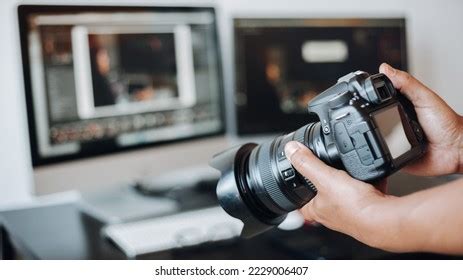 39,277 Photographer Computer Images, Stock Photos & Vectors | Shutterstock