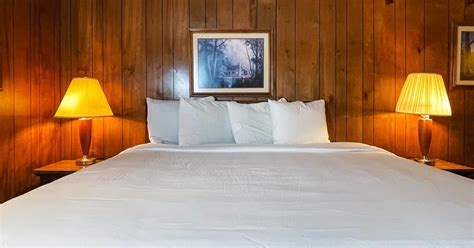 Travelers Inn S$ 74. Eureka Springs Hotel Deals & Reviews - KAYAK