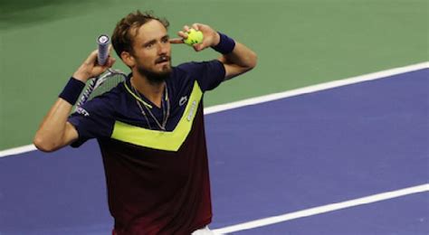 Daniil Medv Dev Elimina A Carlos Alcaraz Y Va A La Final Del Us Open