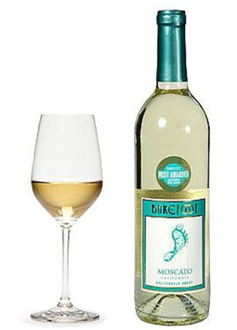 A Review Of Sweet Moscato And Riesling Wines Delishably