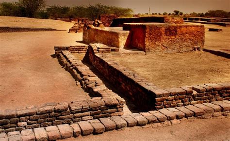 Write A Note On The Town Planning Of Harappan Civilization Period