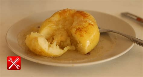 Рецепт приготовления печеных яблок в микроволновке с фото
