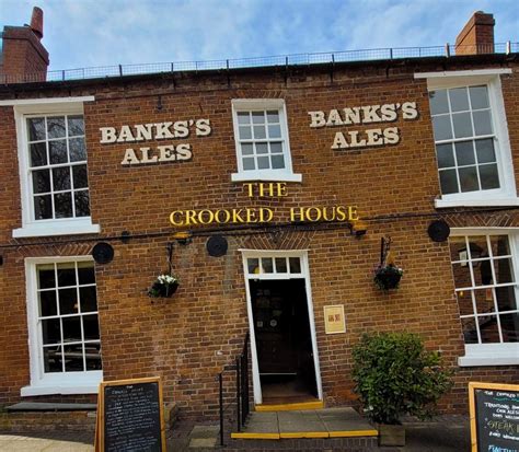 Crooked House owners appeal order to rebuild wonky pub