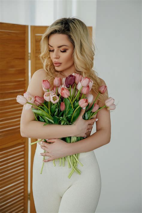 Gorgeous Eugenia 37 Y O From Odessa With Blonde Hair ID 108740 LadaDate