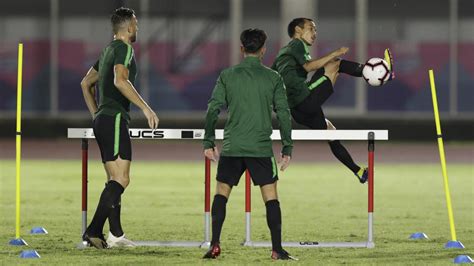 Latihan Timnas Indonesia Lebih Relaks Di Era Simon Mcmenemy Bola