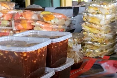 Ini Dia Takjil Khas Aceh Rujak Pedas Gurih Manis Yang Legendaris