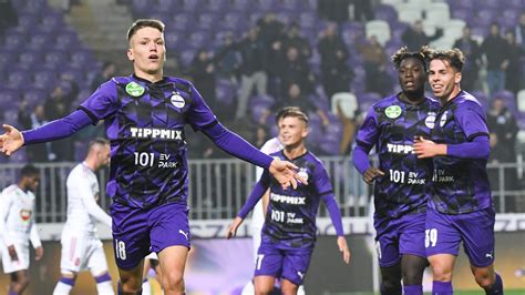 Nagyszerűen játszottak a lila fehérek az Újpest lefocizta a MOL