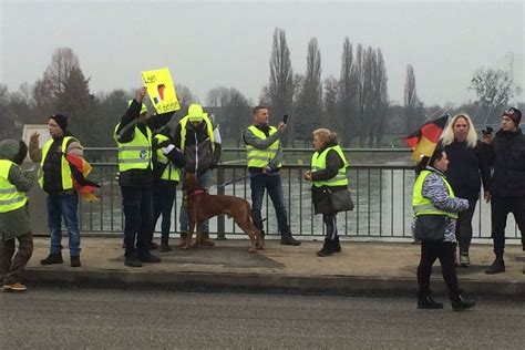 Gilets Jaunes Renfort Des Allemands Pour L Acte VII De La