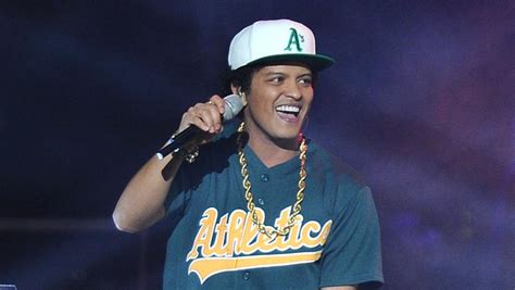 Bruno Mars' 'Grenade' Music Video Joins The Billion Views Club | iHeart