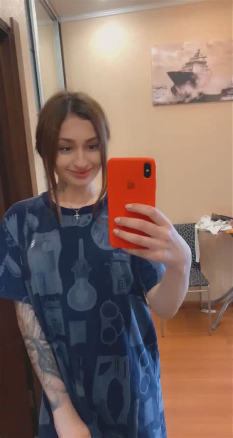 Can A Petite Girl Like Me Make You Horny Scrolller