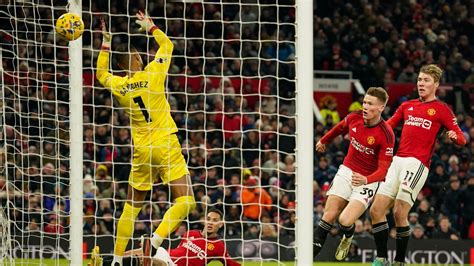 Man Utd 2 1 Chelsea Scott Mctominay Scores In Either Half To Relieve