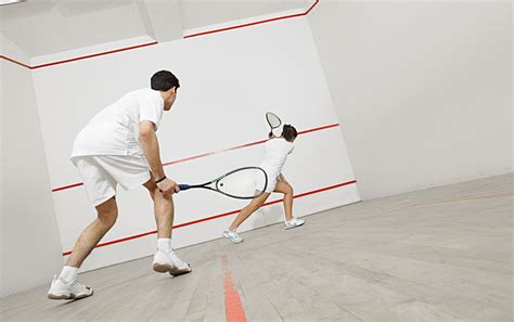 Сквош: что это такое и как в него играть