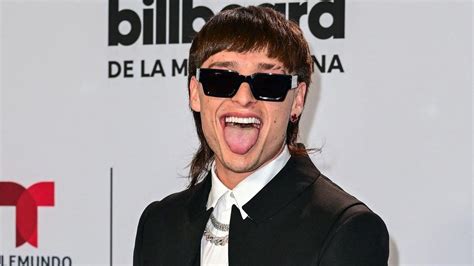 Peso Pluma Bad Bunny Y Karol G Arrasan En Los Premios Billboard Latin