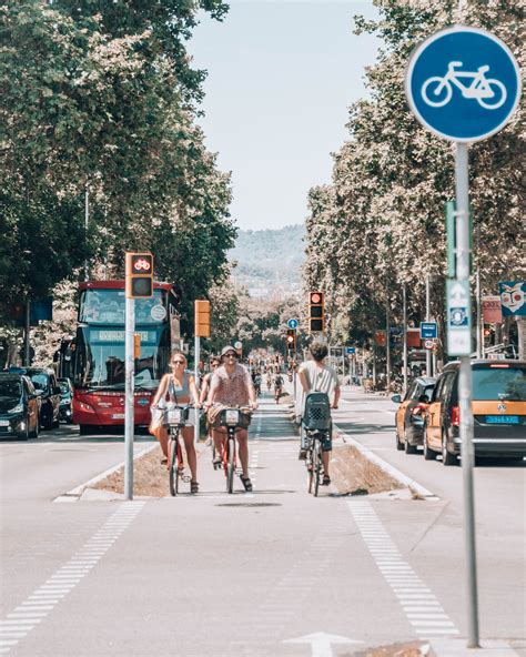 Inseguretat I Falta De Continuïtat Els Ciclistes De Barcelona Demanen