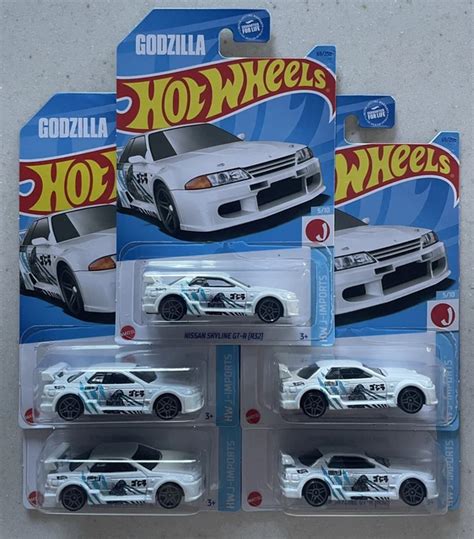 Hot Wheels Nissan Skyline Gt R R Godzilla White From D Case Picclick Uk