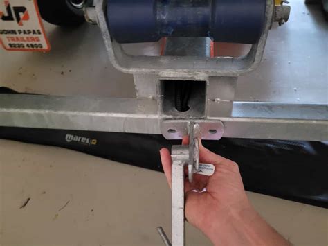 Outboard Motor Support Bracket What Is It And How To Install One Explained