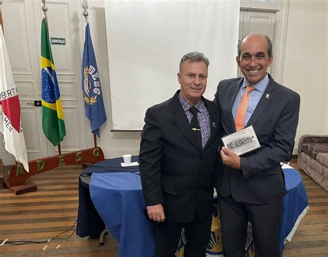 Escola Superior de Guerra realiza apresentação para integrantes da