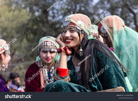 Beauty Of Kashmir People