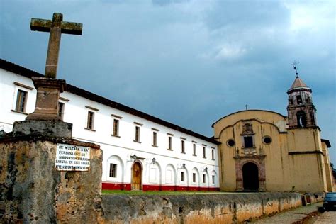 Templo de la Compañía Visit Pátzcuaro