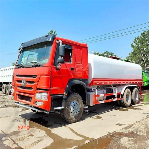 Sinotruk Howo Liters Liters Water Tank Sprinkler Truck Dust