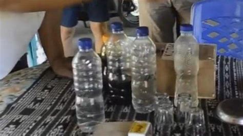 Dilarang Dalam Ruu Larangan Minuman Beralkohol Termasuk Minuman Tradisional Juga Arak Dan Tuak